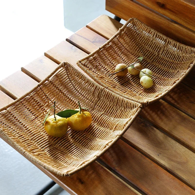 Corbeille a fruit en rotin avec citrons