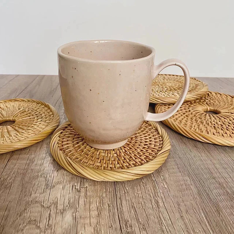 Dessous de verre en rotin tasse