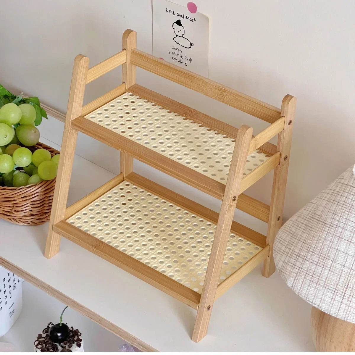 Etagere salle de bain en rotin vue de dessus