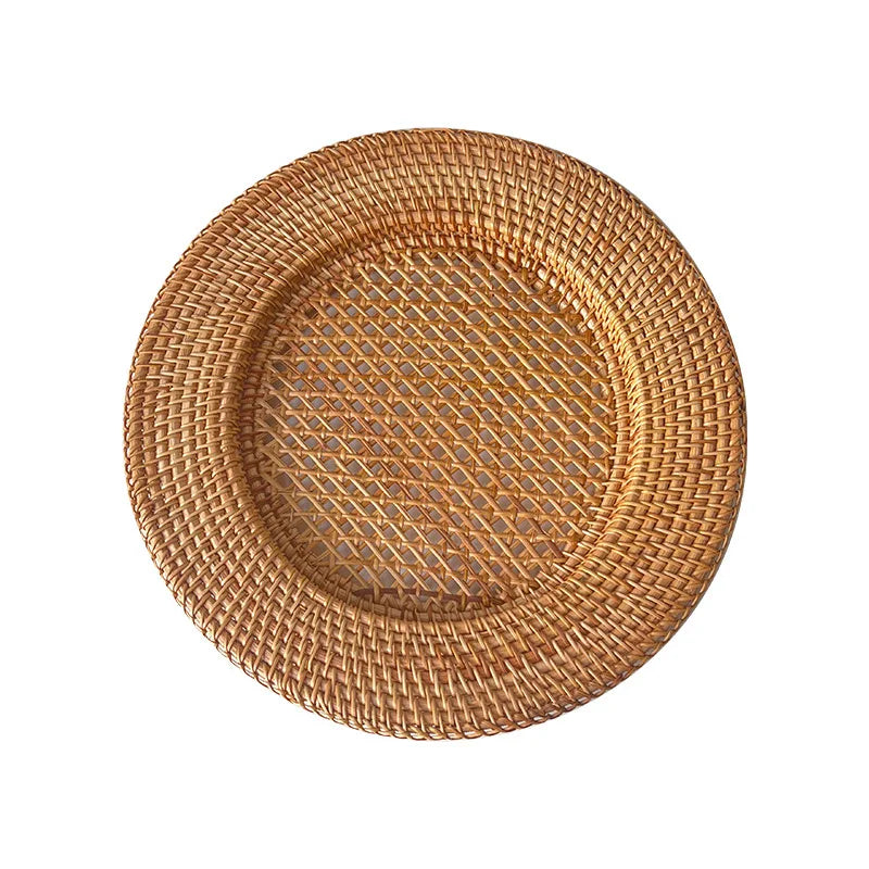 Plateau pour assiette en rotin gros plan