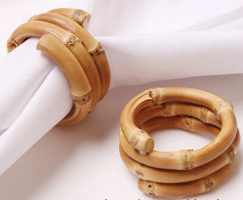Rond de serviette bambou gros plan